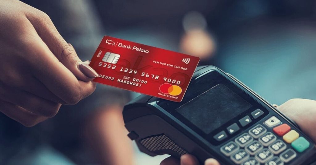 Pekao: bonusy 150 zł + 3% na lokacie + 100 zł za każdego poleconego